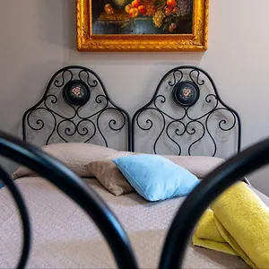 Stefano House Catane
